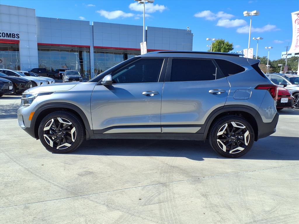 Used 2024 Kia Seltos SX w/ SX Sunroof Package image 8