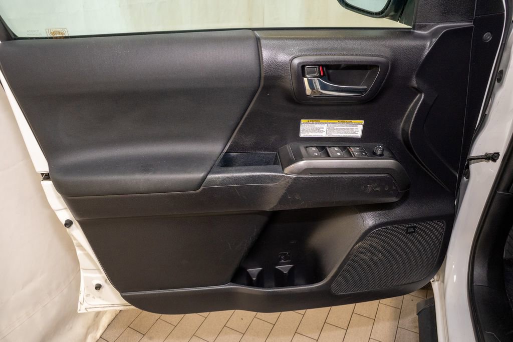 Used 2020 Toyota Tacoma TRD Off-Road w/ TRD Premium Off Road Package image 11