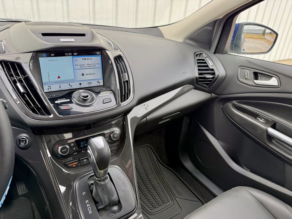 Used 2016 Ford Escape Titanium image 22