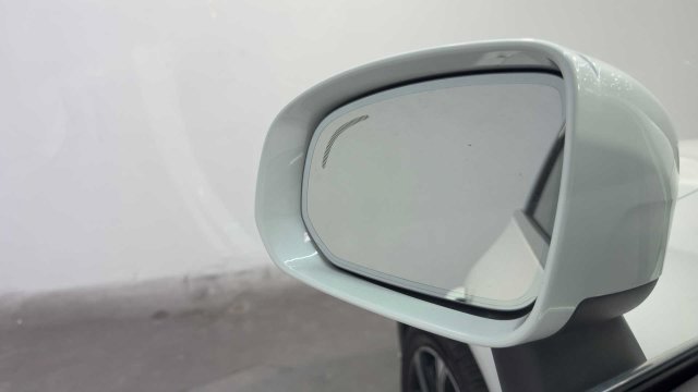 Used 2019 Volvo XC60 T5 Inscription w/ Protection Package AWD/4WD image 12