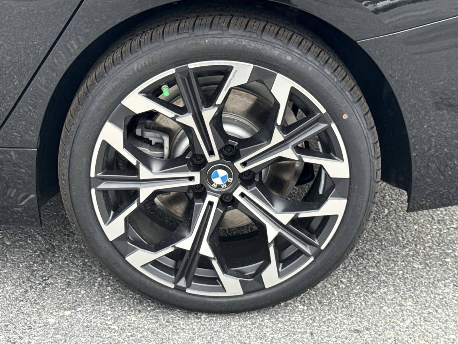New 2026 BMW 330i xDrive Sedan w/ Premium Package AWD/4WD image 12