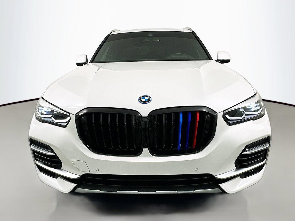 Used 2022 BMW X5 xDrive45e w/ Climate Comfort Package AWD/4WD image 2