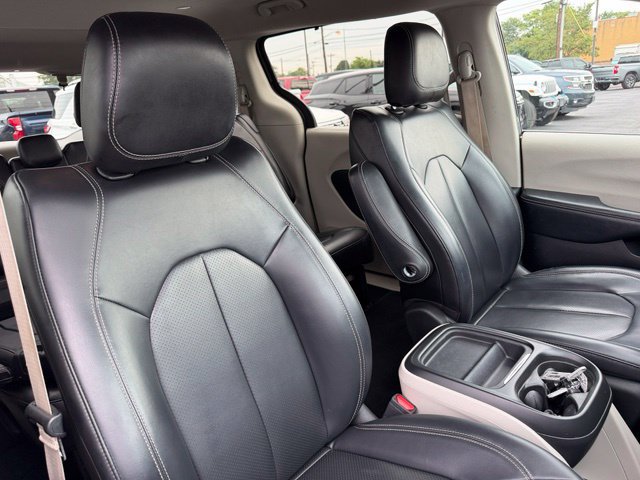Used 2020 Chrysler Voyager Lxi FWD image 21