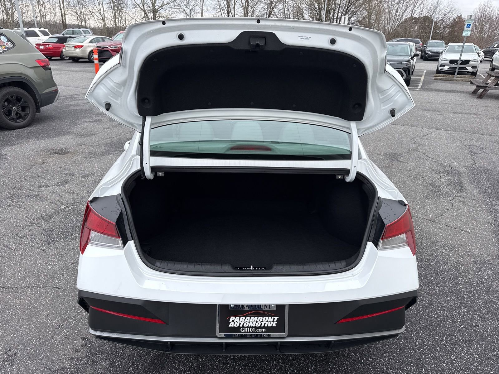 Certified 2025 Hyundai Elantra Sport image 10