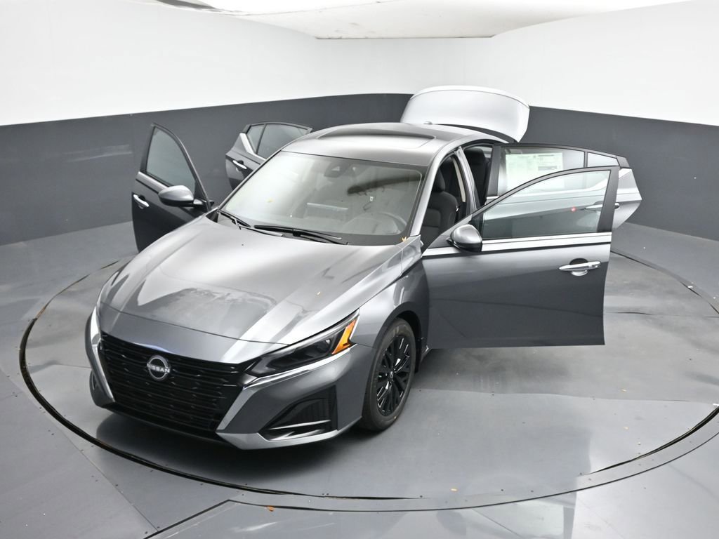 New 2025 Nissan Altima 2.5 SV w/ SV Special Edition Package image 47