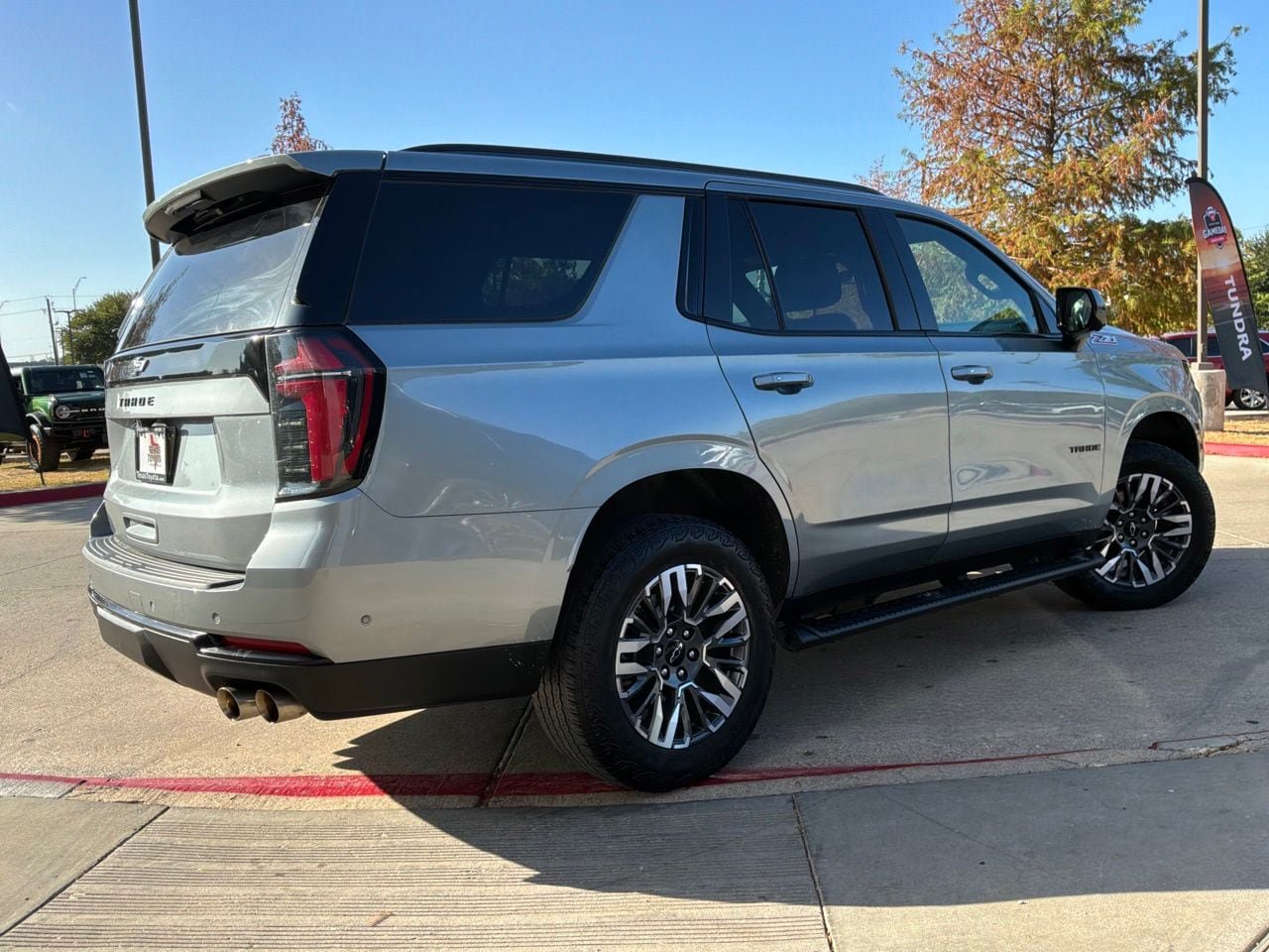 Used 2025 Chevrolet Tahoe Z71 AWD/4WD image 6