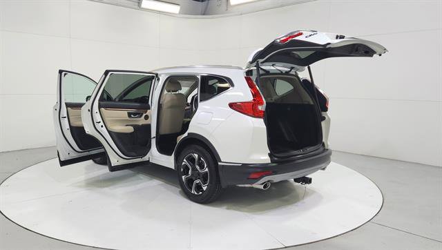 Used 2019 Honda CR-V Touring image 11
