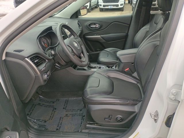 Used 2020 Jeep Cherokee Latitude Plus FWD image 25