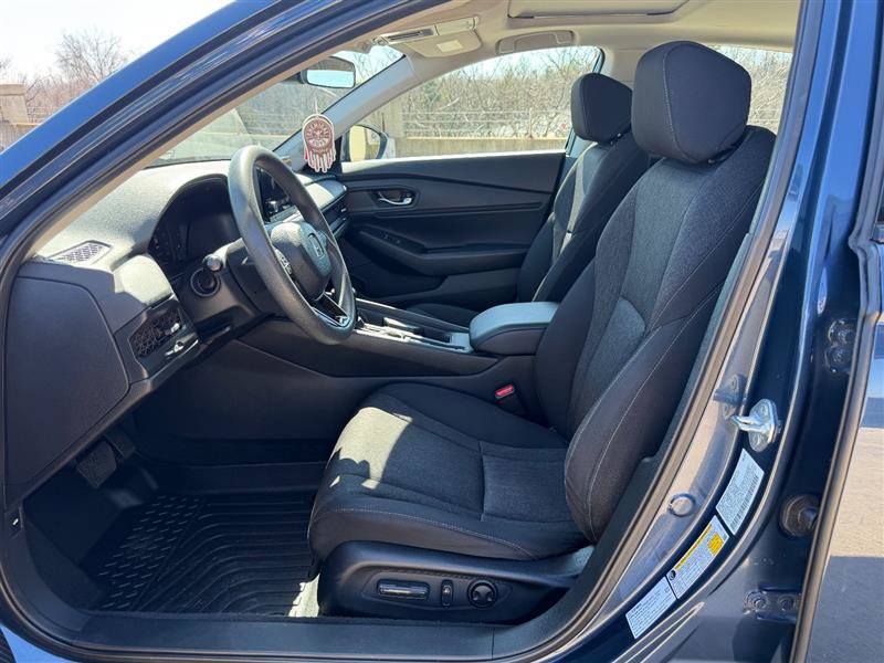 Used 2023 Honda Accord EX image 26