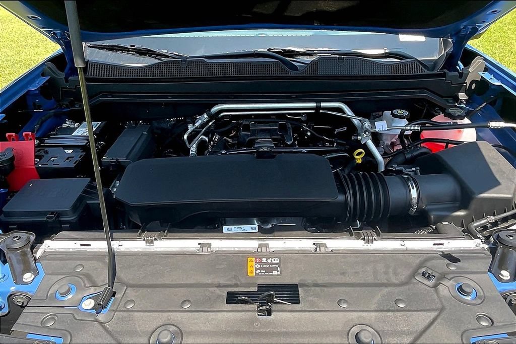 New 2026 GMC Canyon Elevation w/ Technology Package RWD image 12