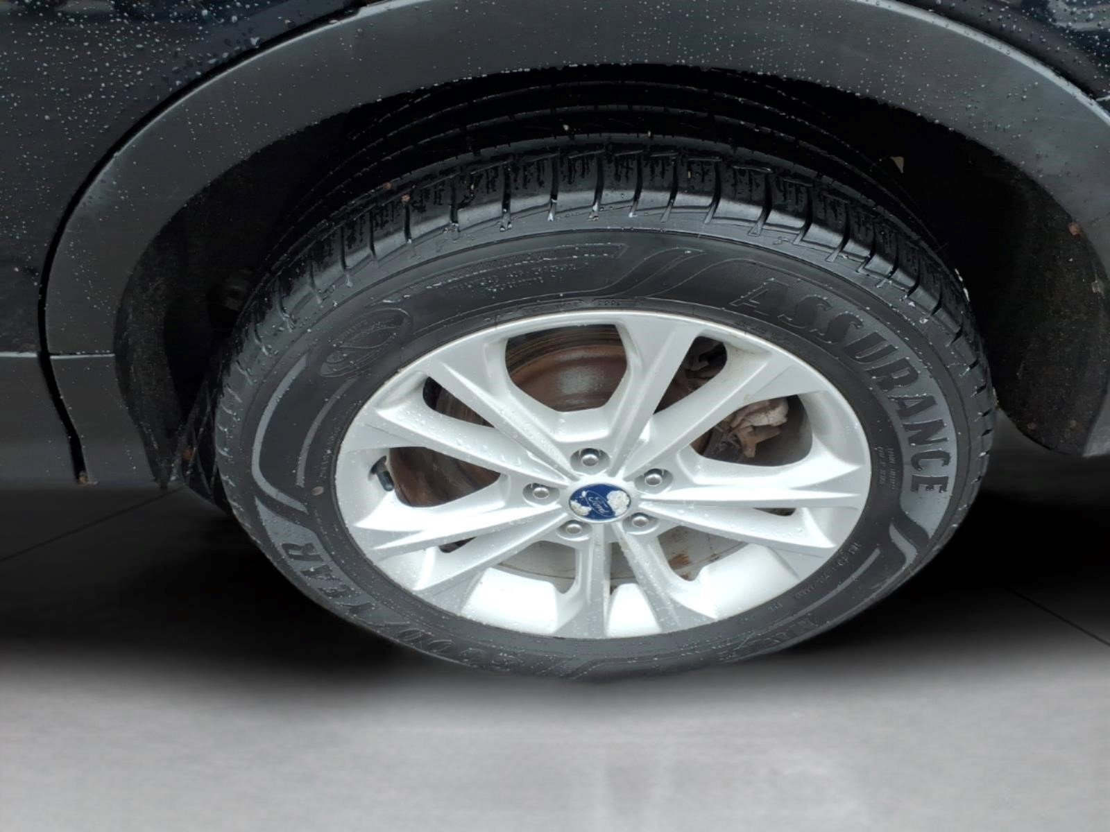 Used 2017 Ford Escape SE image 8