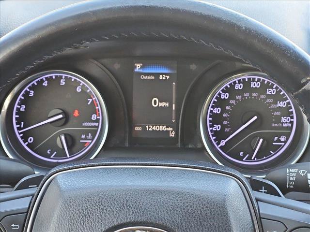 Used 2018 Toyota Camry SE FWD image 9