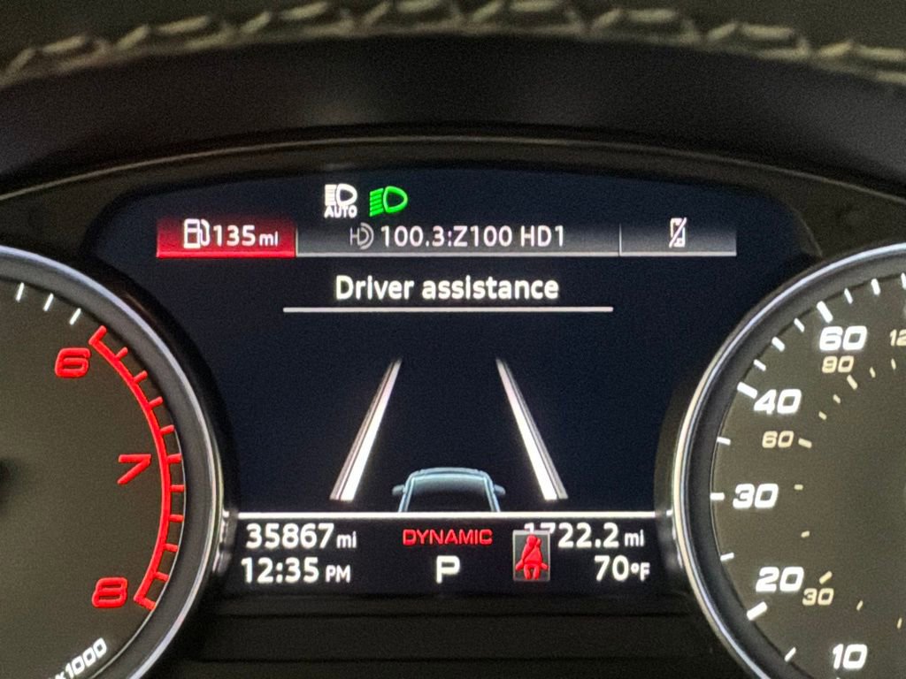 Used 2023 Audi SQ5 Premium w/ Convenience Package image 13