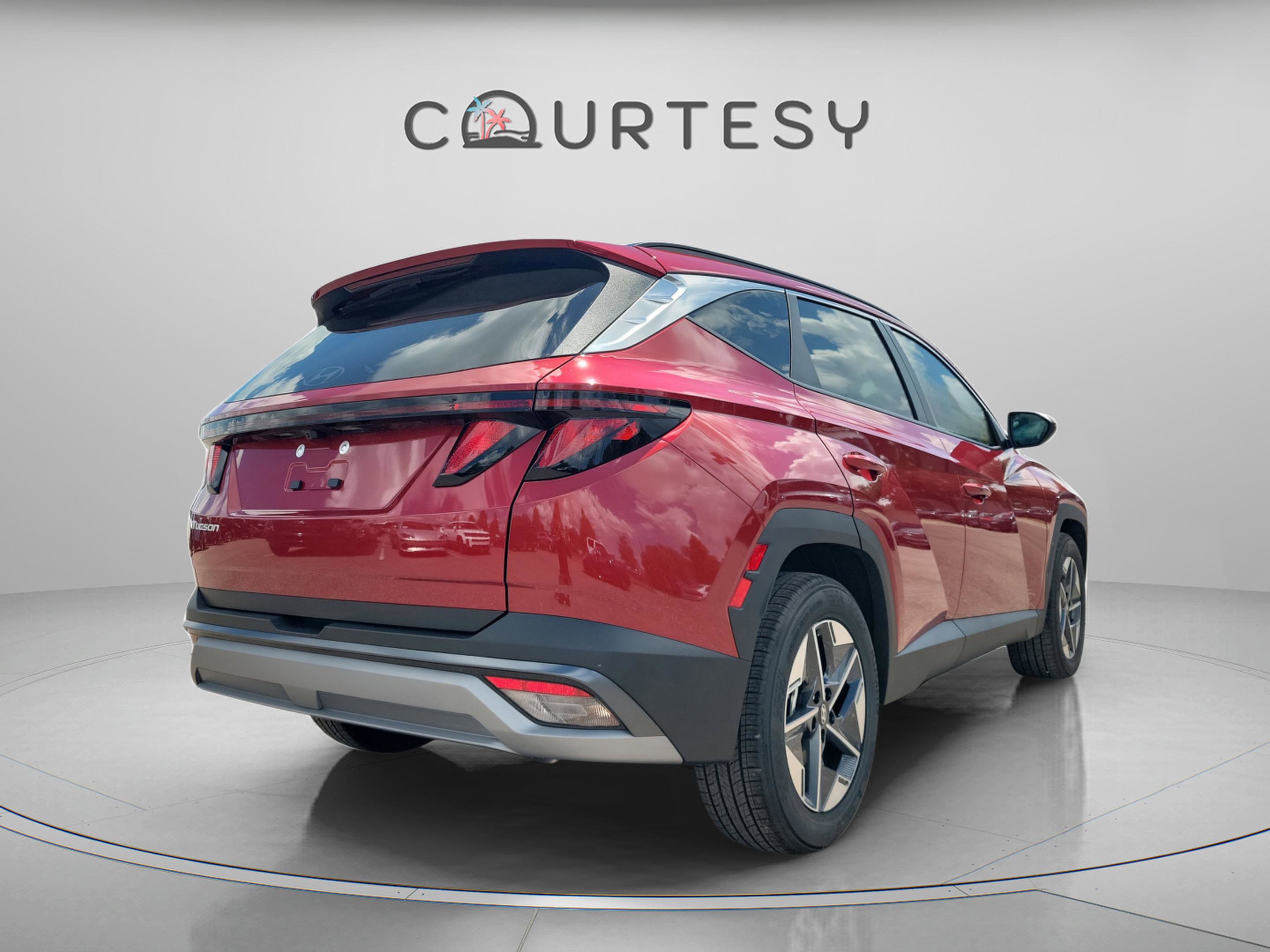 New 2026 Hyundai Tucson SEL image 3