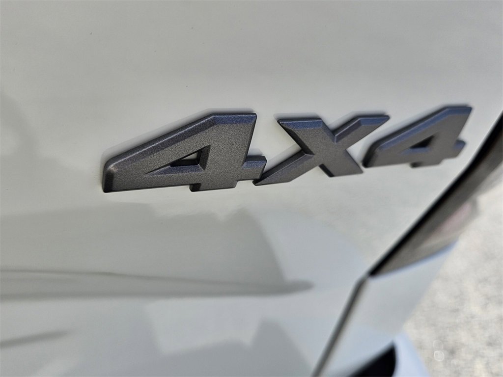 New 2026 Nissan Frontier SV w/ Tow Package image 9