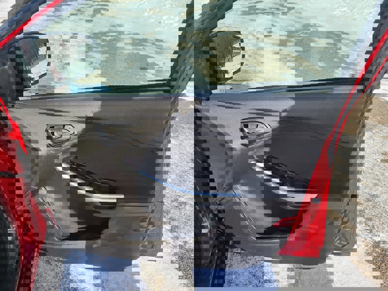 Used 2012 Ford Focus SE w/ SE Sport Pkg image 27