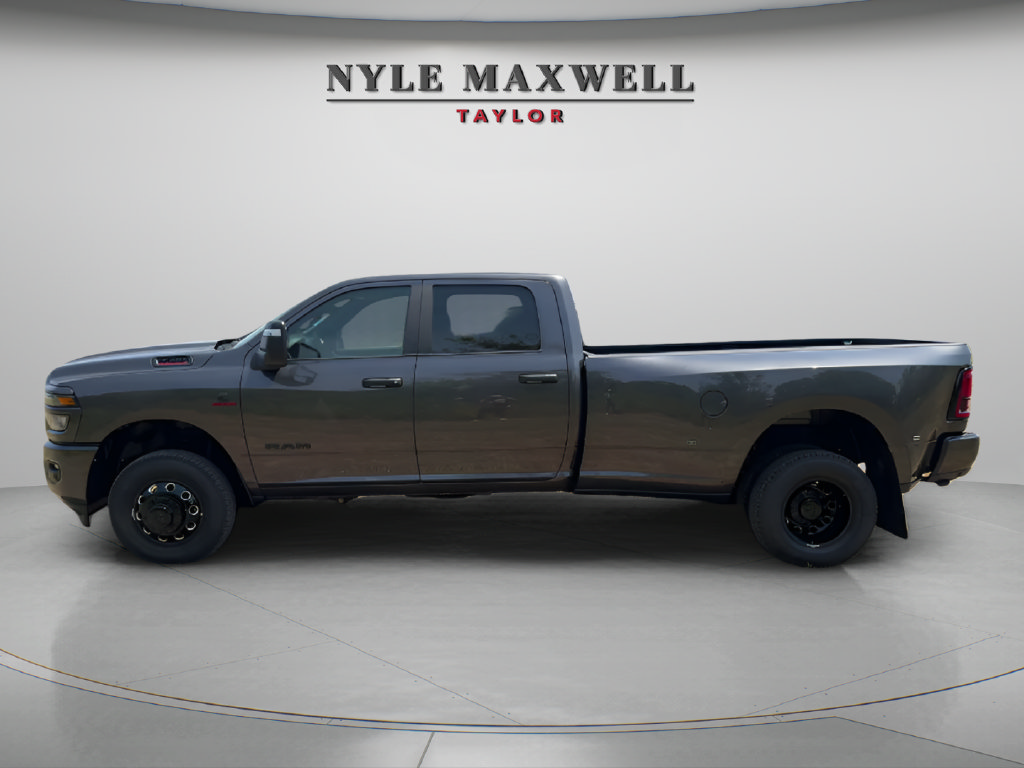 New 2027 RAM 3500 Lone Star AWD/4WD image 8