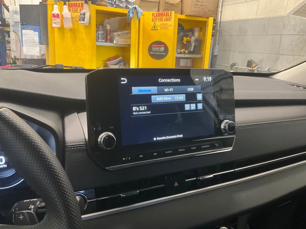 Used 2024 Mitsubishi Outlander SEL image 20