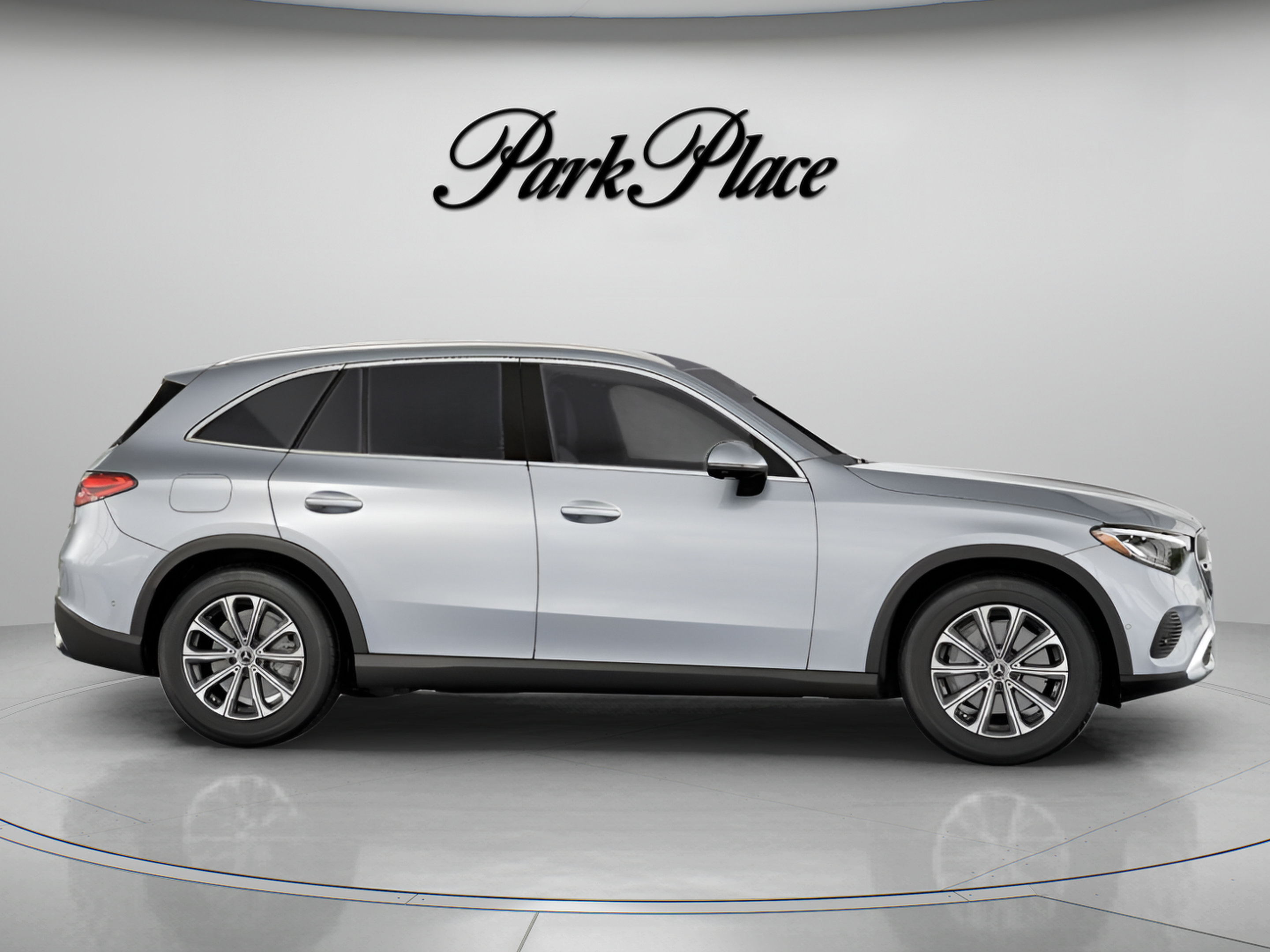Used 2026 Mercedes-Benz GLC 300 4MATIC image 28