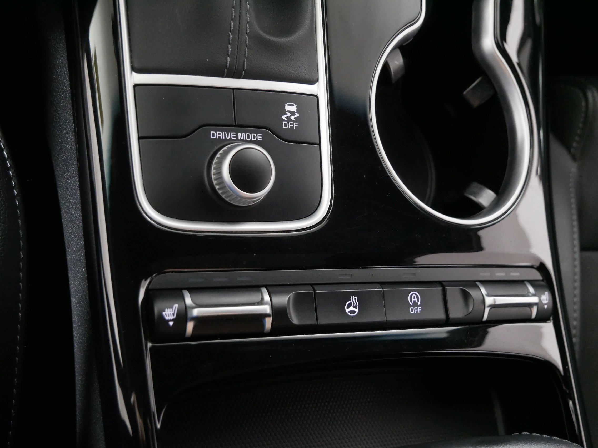 Used 2020 Kia Stinger GT-Line w/ Sun & Sound Package image 29