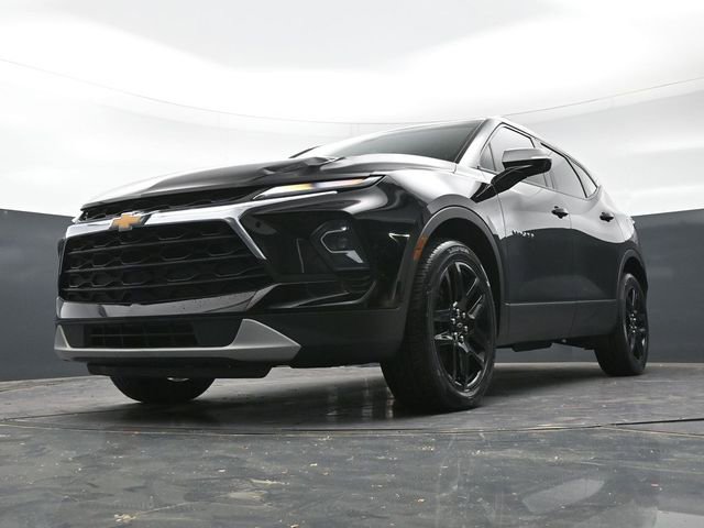 Used 2023 Chevrolet Blazer LT w/ Sound & Technology Package image 32