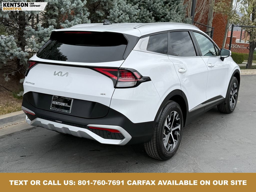Used 2025 Kia Sportage EX image 8