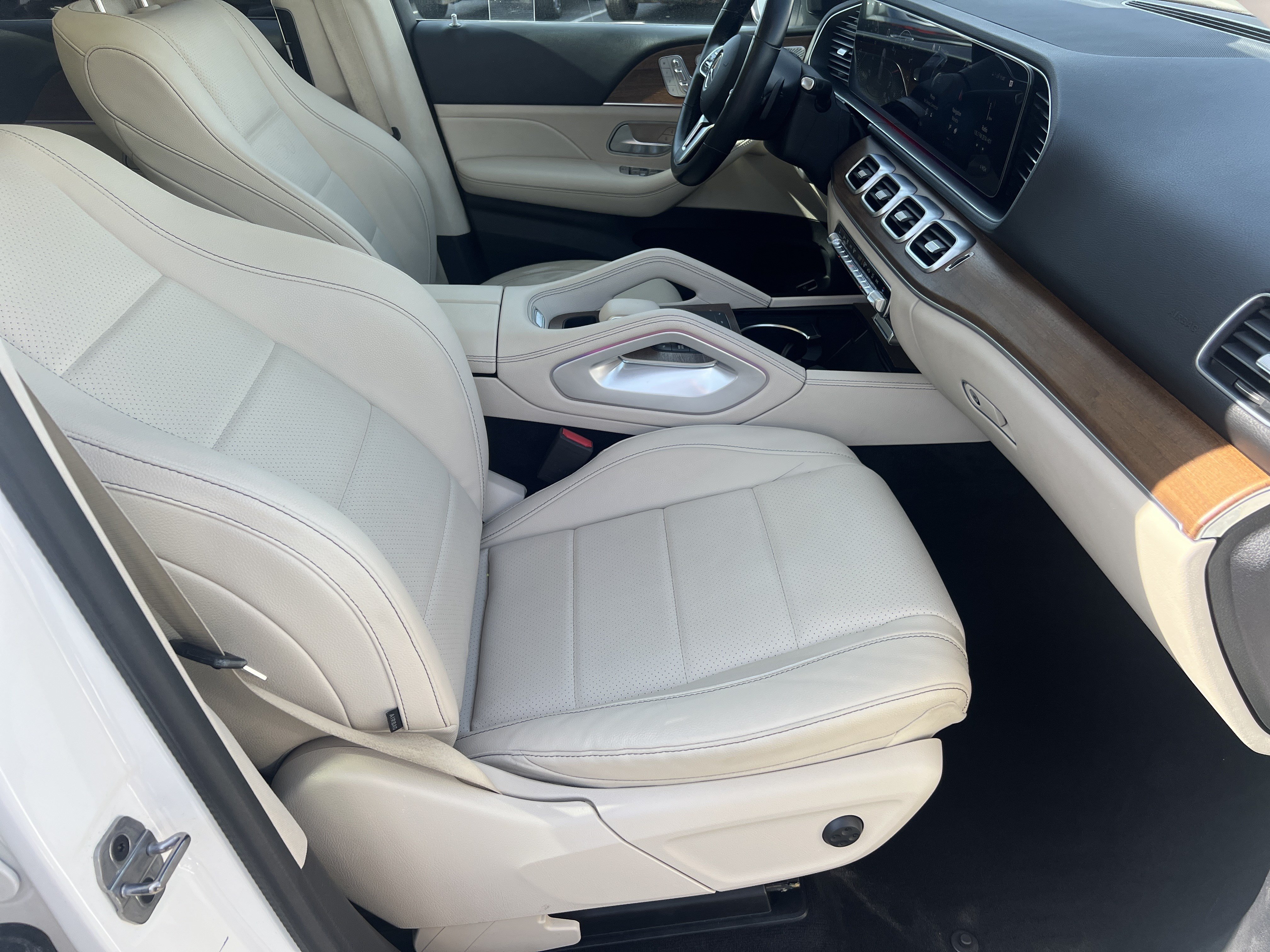 Used 2022 Mercedes-Benz GLE 350 4MATIC w/ 3rd Row Seat Package image 16