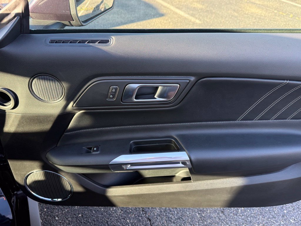 Used 2022 Ford Mustang Premium RWD image 19