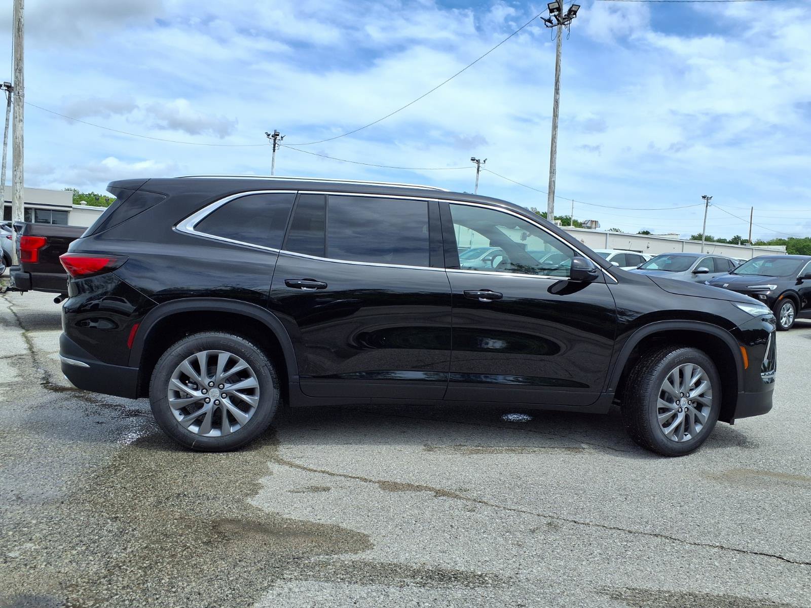 New 2026 Buick Enclave Preferred FWD image 27