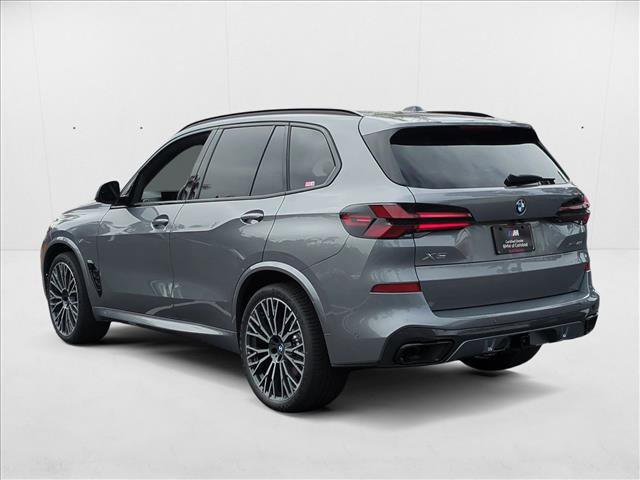 Used 2026 BMW X5 xDrive40i w/ M Sport Package image 3