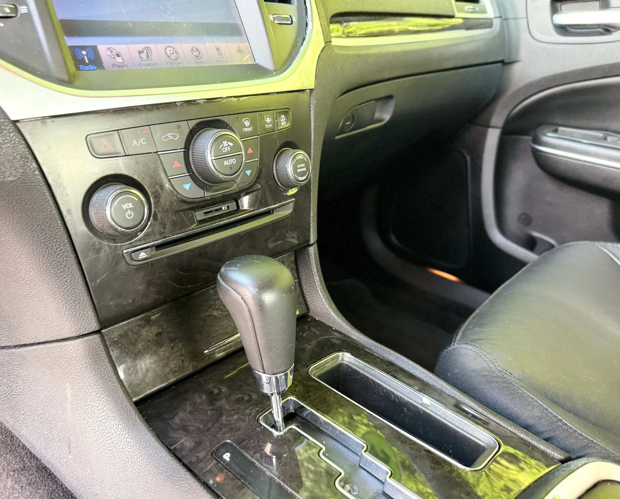 Used 2011 Chrysler 300 Limited RWD image 43