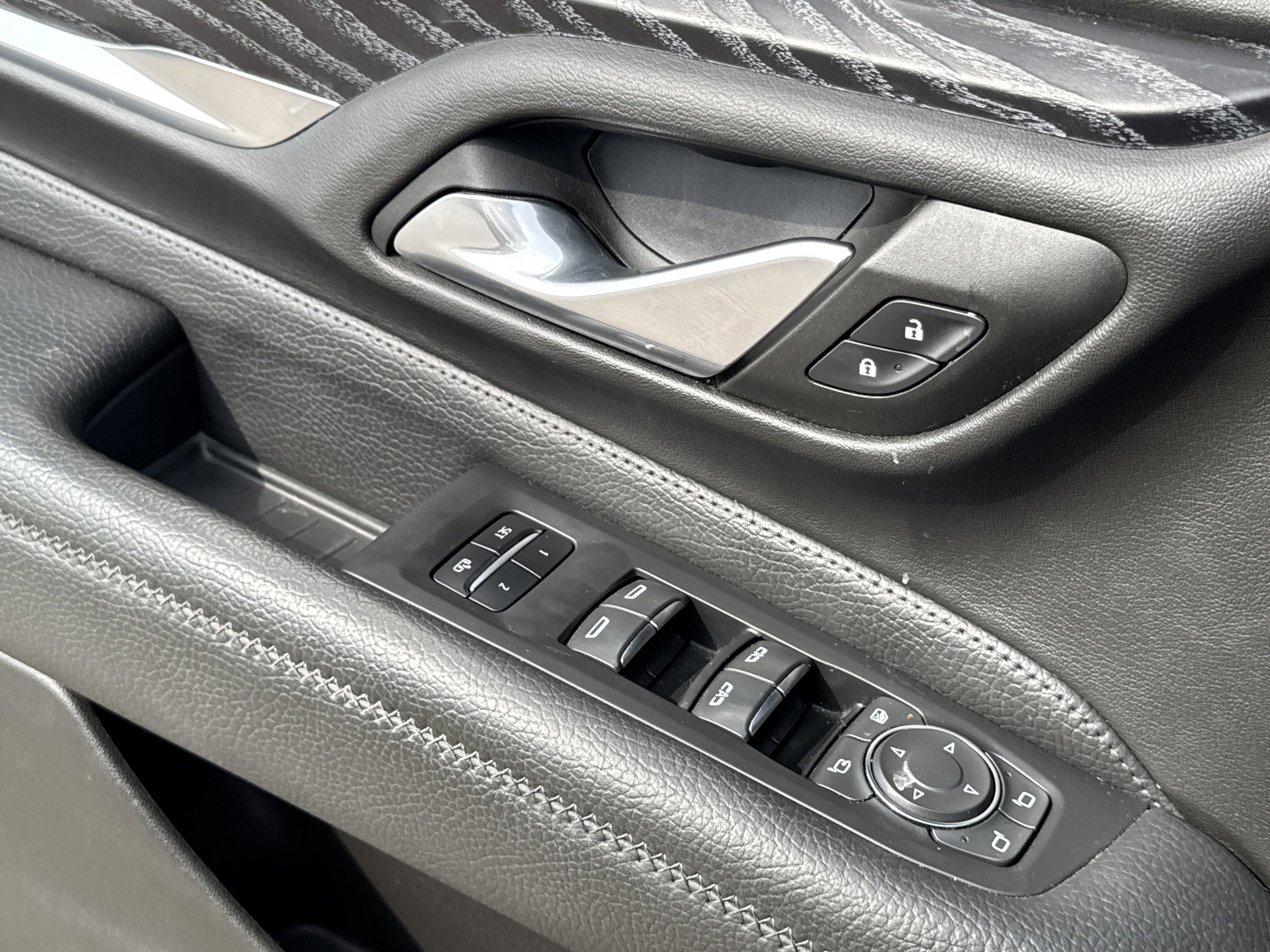 Used 2022 GMC Yukon Denali image 21