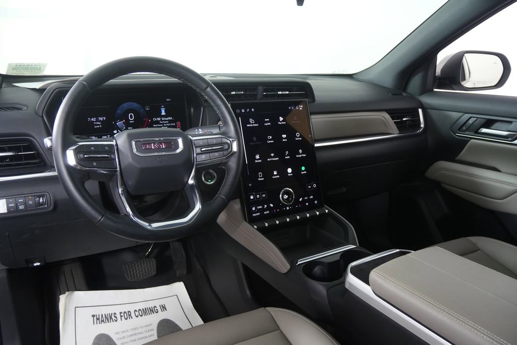 Used 2025 GMC Terrain Elevation w/ Elevation Premium Package AWD/4WD image 18