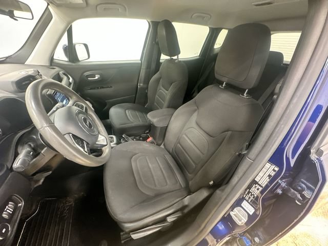 Used 2021 Jeep Renegade Latitude AWD/4WD image 14