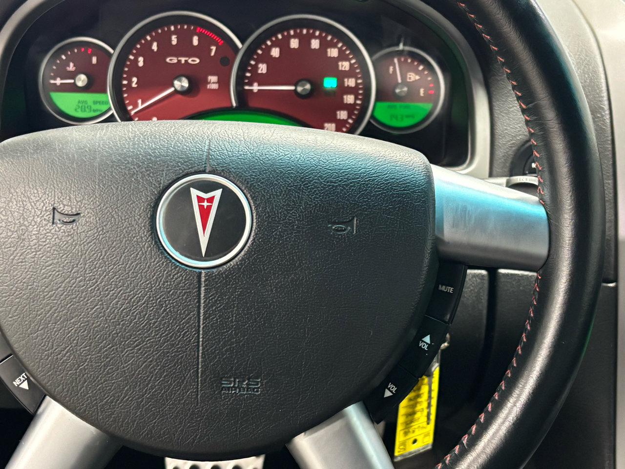 Used 2004 Pontiac GTO image 31