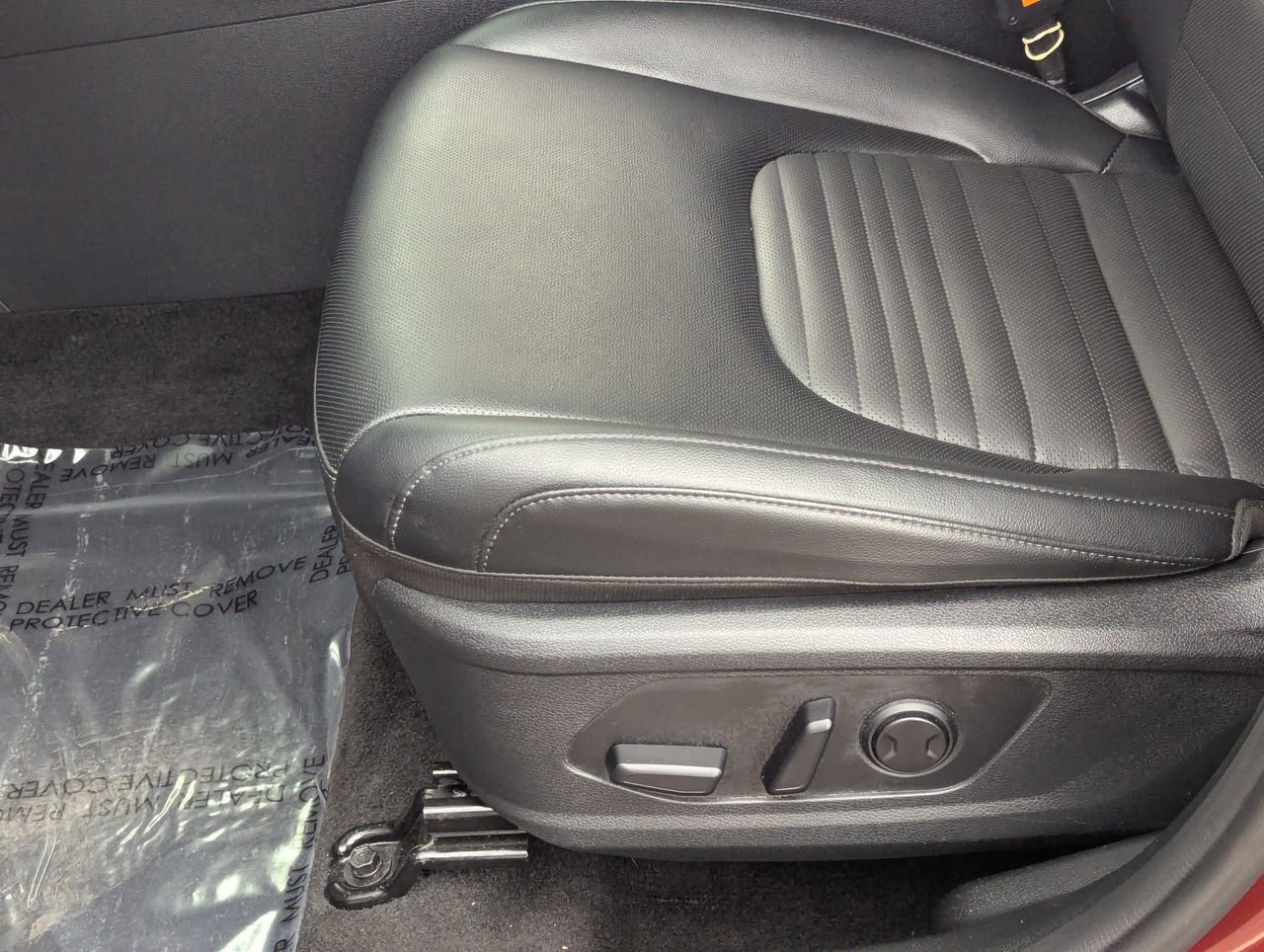 Used 2025 Kia Sportage SX image 21