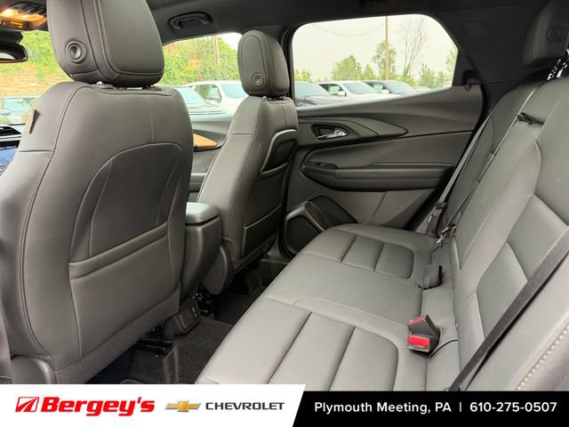 Used 2023 Chevrolet TrailBlazer ACTIV w/ Sun and Liftgate Package AWD/4WD image 5