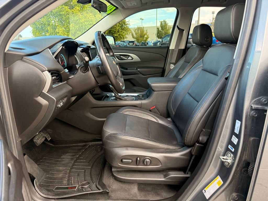 Used 2020 Chevrolet Traverse LT AWD/4WD image 14