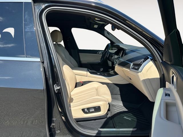 Used 2022 BMW X5 sDrive40i w/ Premium Package RWD image 15