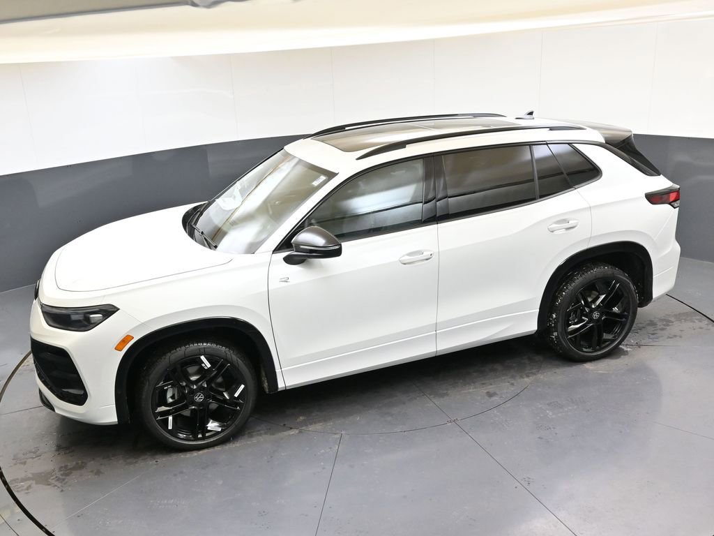 New 2026 Volkswagen Tiguan SE R-Line image 37