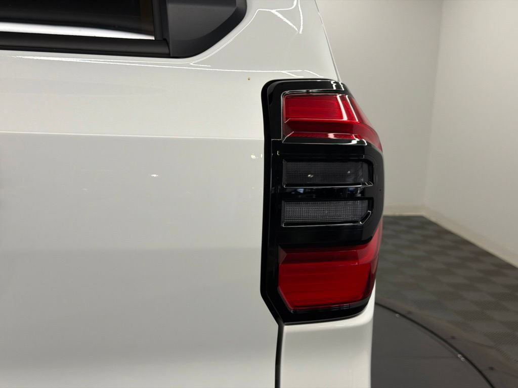 Certified 2026 Toyota 4Runner SR5 AWD/4WD image 14
