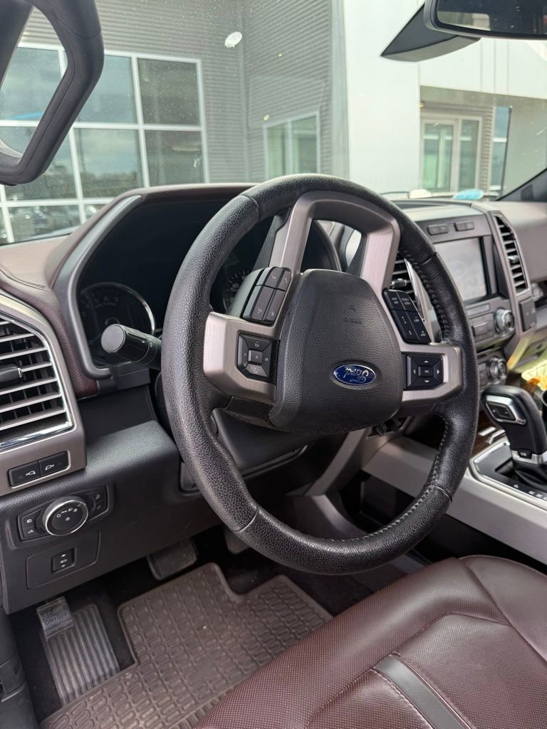 Used 2016 Ford F150 Platinum w/ Equipment Group 701A Luxury image 14