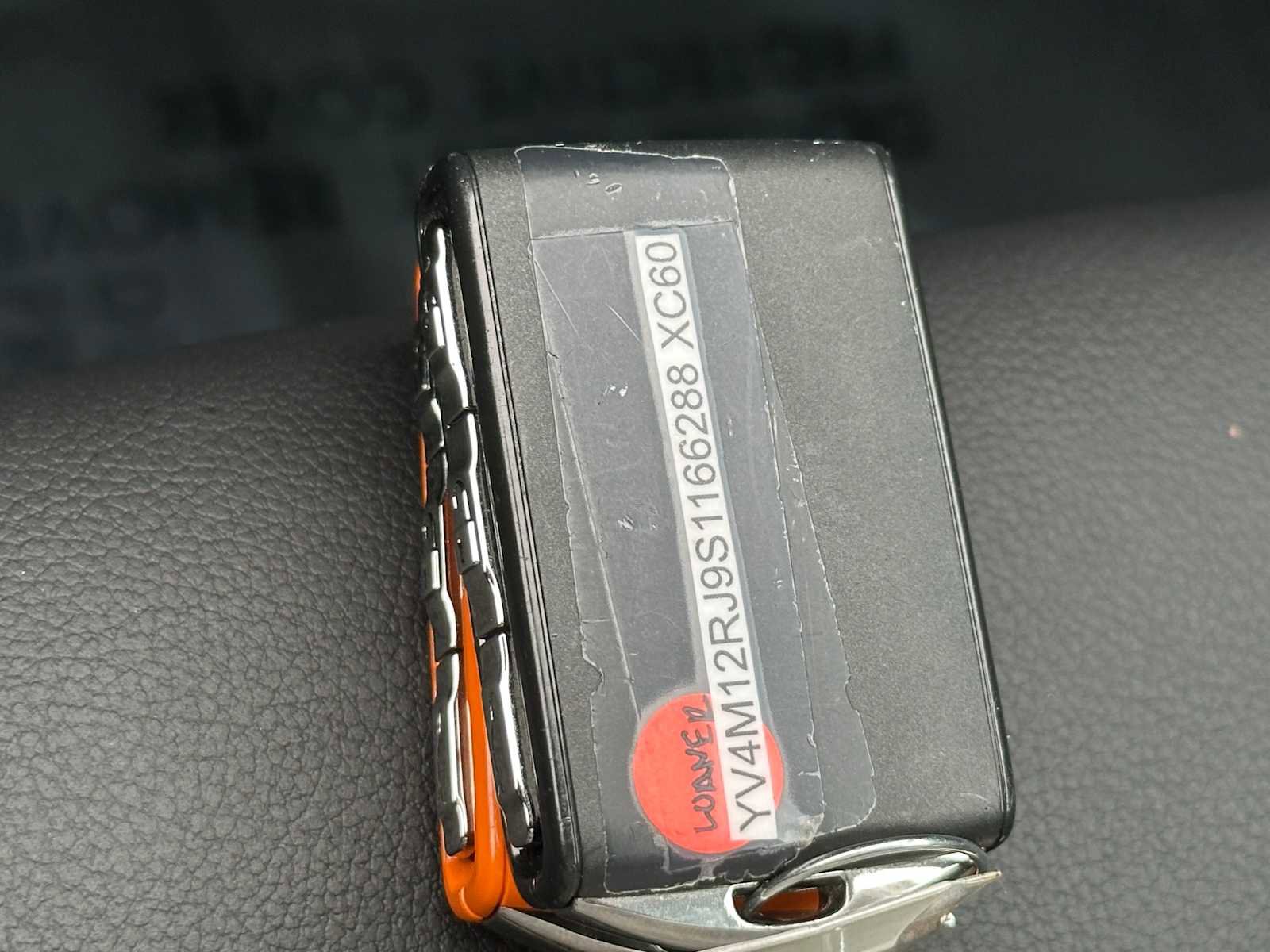 Used 2025 Volvo XC60 B5 Core w/ Protection Package Premier image 33