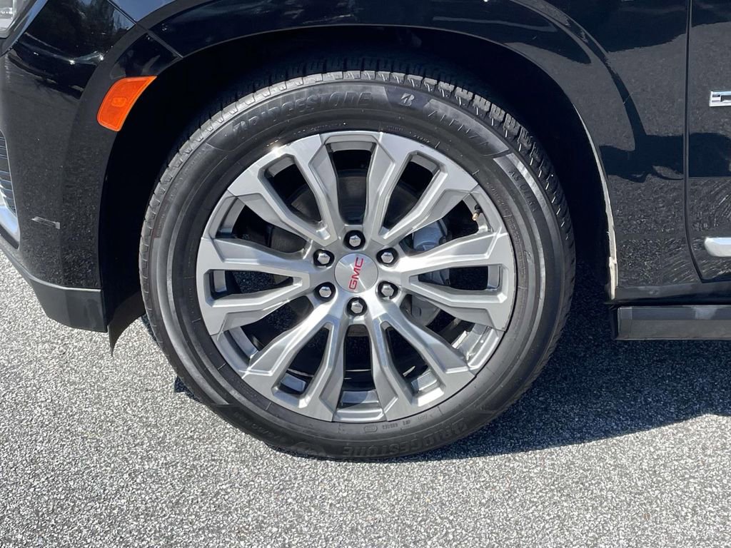 Used 2021 GMC Yukon Denali w/ Denali Ultimate Package image 9