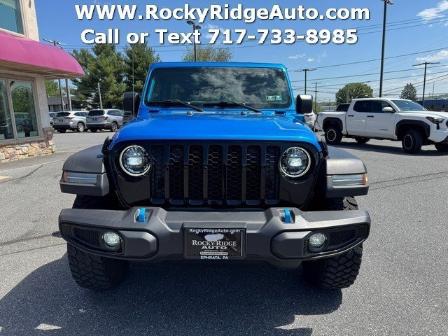 Used 2023 Jeep Wrangler Unlimited w/ Cold Weather Group AWD/4WD image 2