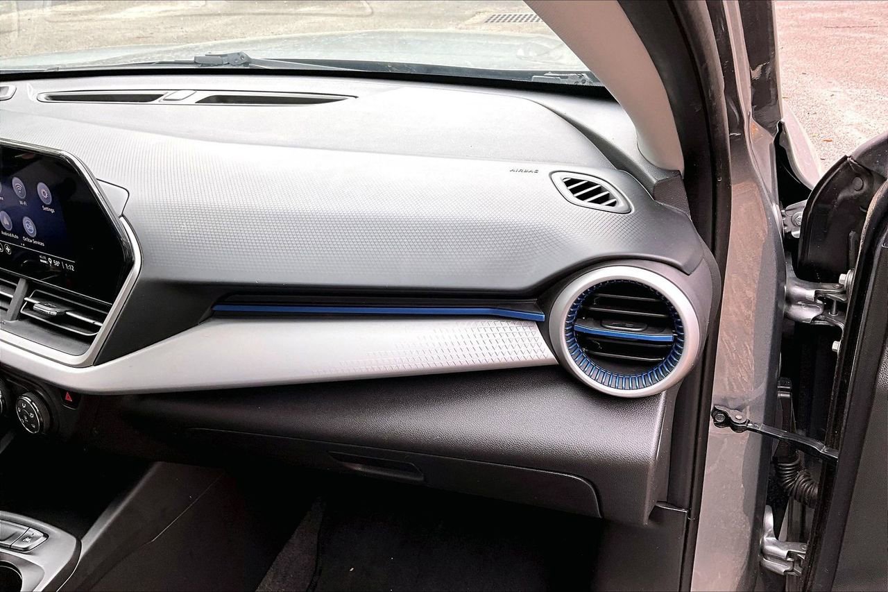 Used 2024 Chevrolet Trax LS w/ LS Convenience Package FWD image 23