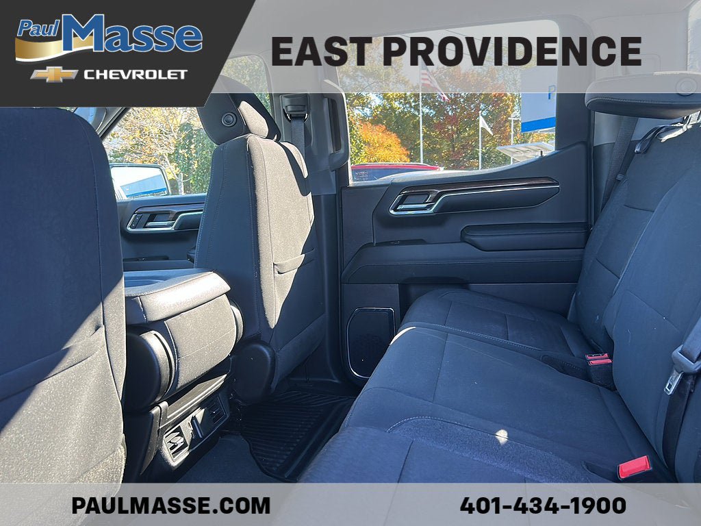 Used 2024 Chevrolet Silverado 1500 LT AWD/4WD image 11