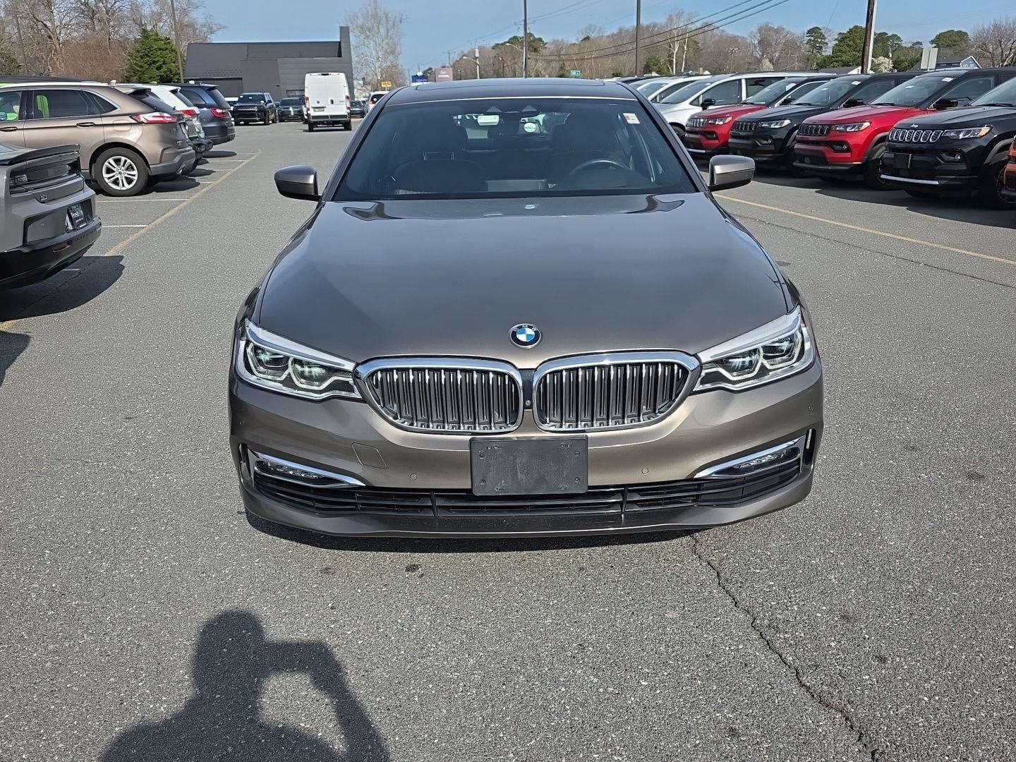 Used 2017 BMW 540i xDrive image 3