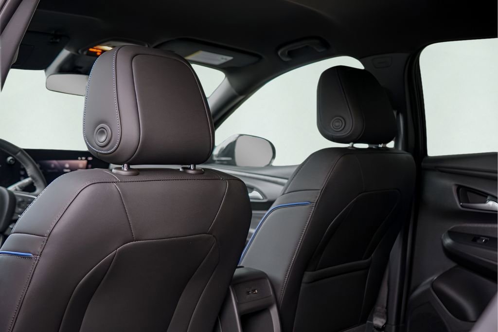 New 2026 Buick Envista Sport Touring w/ Convenience I Package FWD image 19