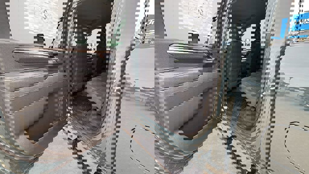 New 2026 Chevrolet Silverado 2500 LT w/ Convenience Package image 44